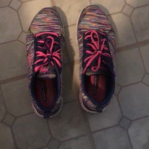 Sketchers multicolored tennis shoes